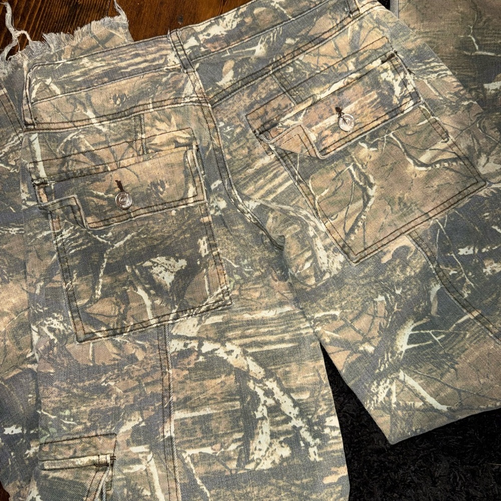 REVICE Camouflage Women Flare Jeans - Picture 6 of 7